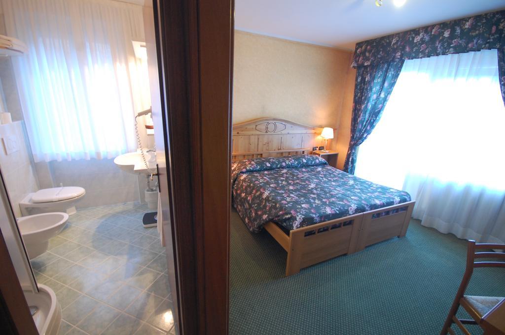 Chalet Fiocco Di Neve Pinzolo Eksteriør bilde